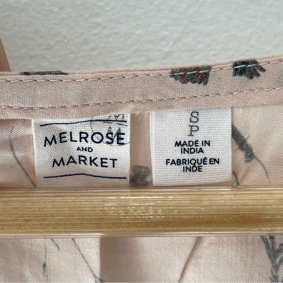 Melrose And Market Floral Babydoll Top Womens Small Petite Blush Short Sleeve - Picture 3 of 8